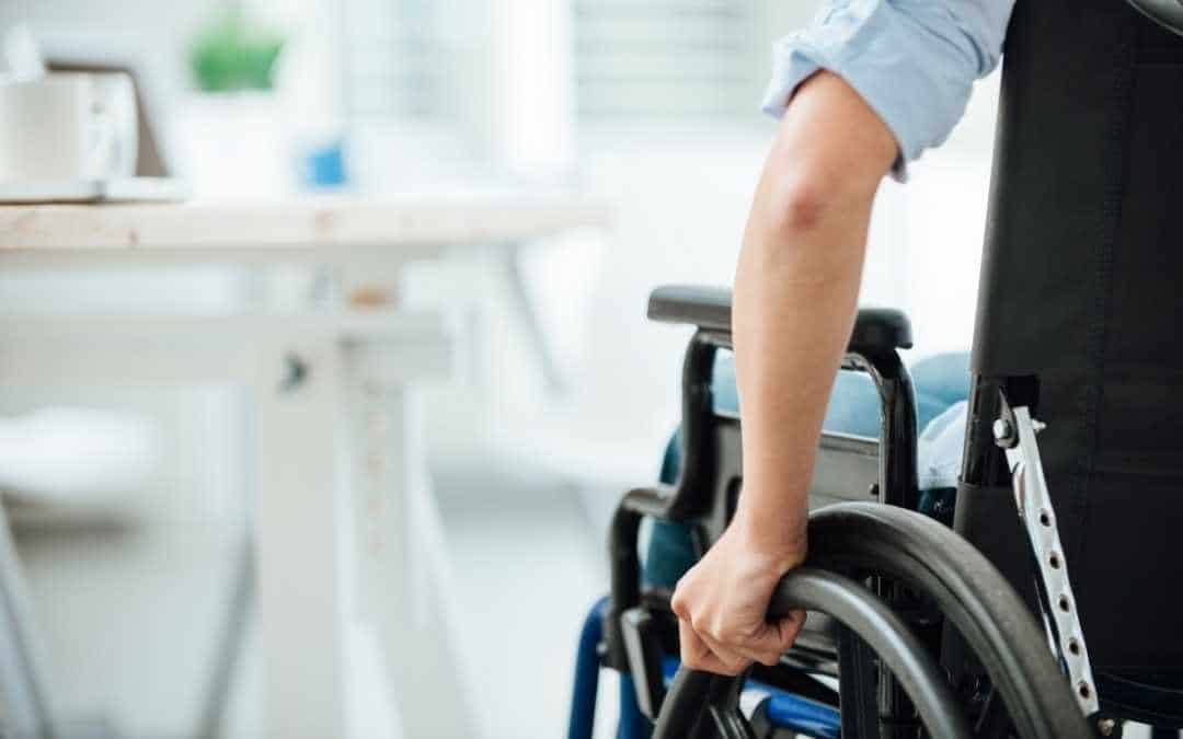Pessoa com deficiência dispensada sem justa causa na pandemia será reintegrada